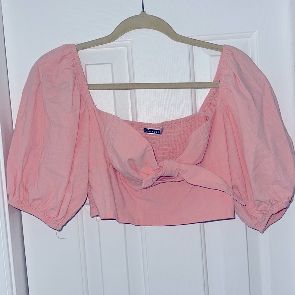 Pink tie front 3/4 puff sleeve crop top